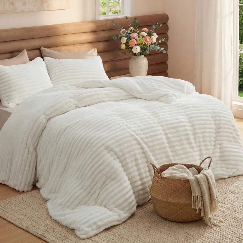 Bedsure Full Size Comforter Sets - GentleSoftâ„¢ 3 Pieces Double-Side Fleece Fluffy White Comforter Set, Cozy Striped Room Decor Aesthetic, Luxury Full Size Bedding, 2 Pillowcases, 82x86 Inches - Image 1