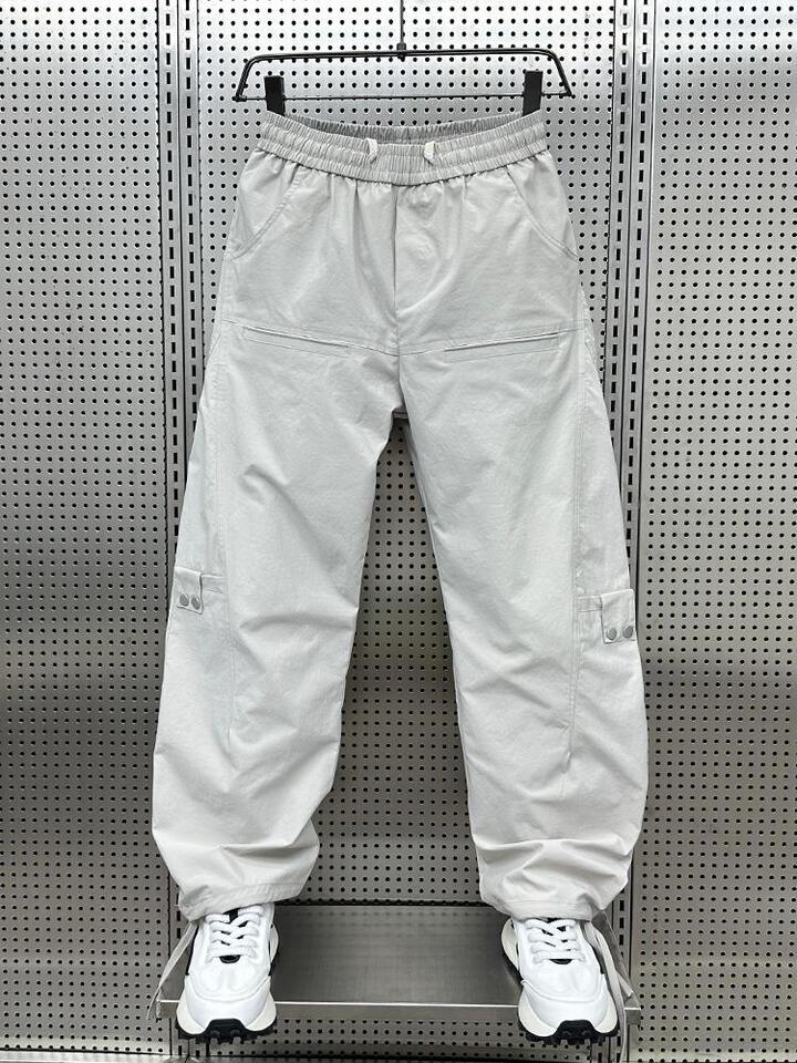 Unisex Classic Denim Jeans Loose Fit Daily Outdoor Wear - Image 1