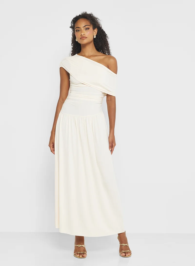 جينجر Draped Drop Waist Dress with Pleats