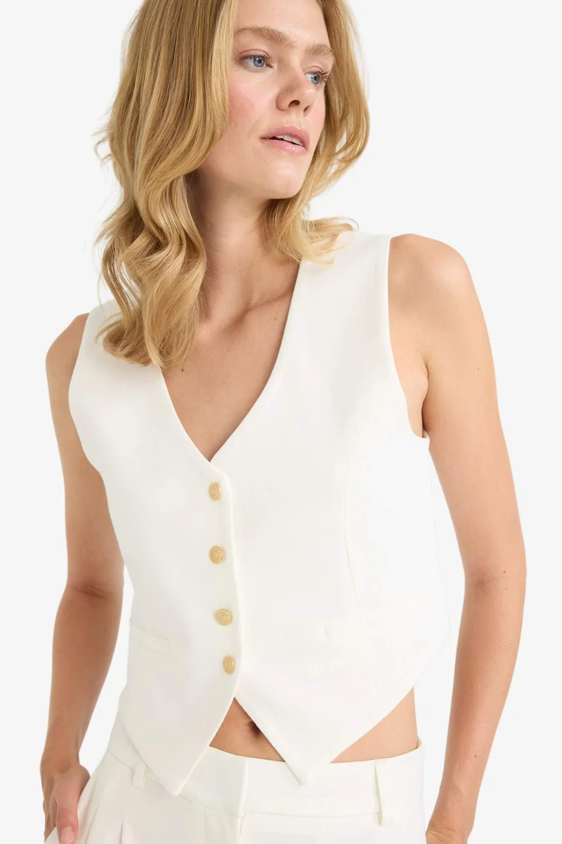 ديفاكتو V Neck Linen Blend Crop Blazer Vest