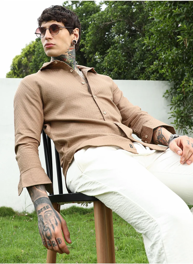 كامبوس سوترا Men's Beige Textured Cotton Blend Full Sleeve Shirt