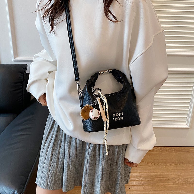 Women's Hobo Bag, Classic Style - Image 4