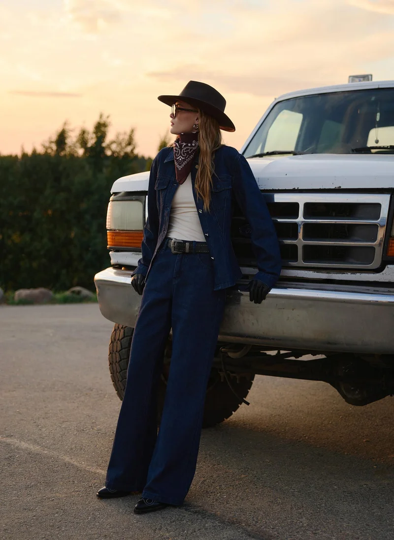 Lichi Flared mid-rise jeans