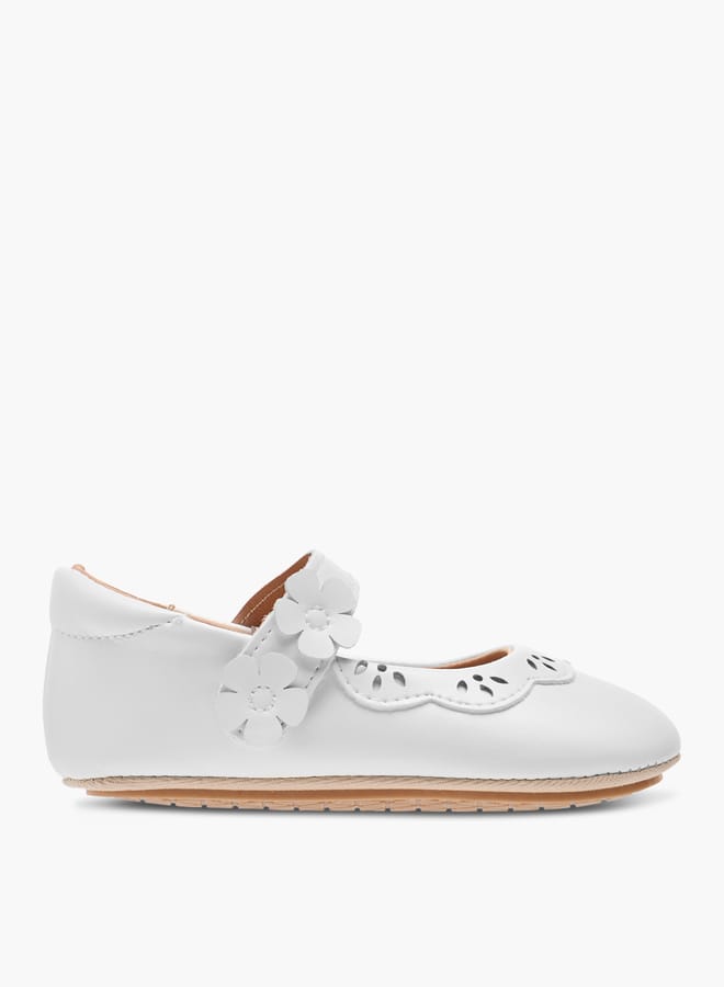 Barefeet Girls Pram Shoes  - Image 3