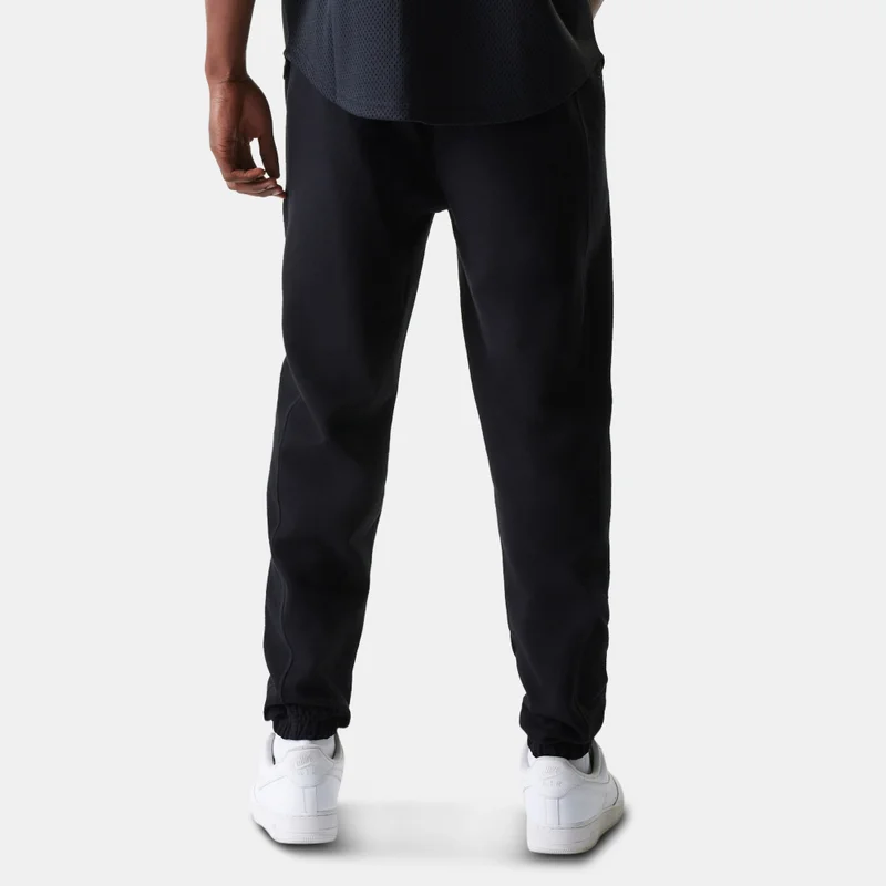 NEW ERA Men's NBA Chicago Bulls Arch Graphic Joggers