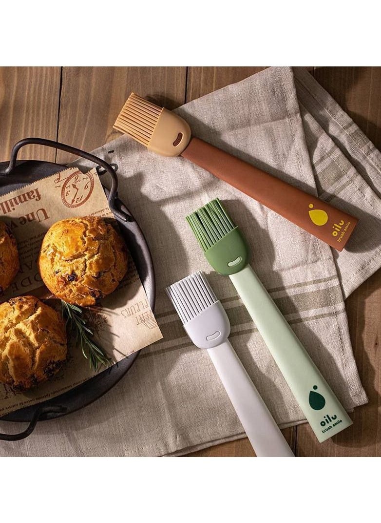 Generic - Uncut silicone oil brush is very strong and durabl in addition to a strong handle and a beautiful shape installed on both sides - Image 1