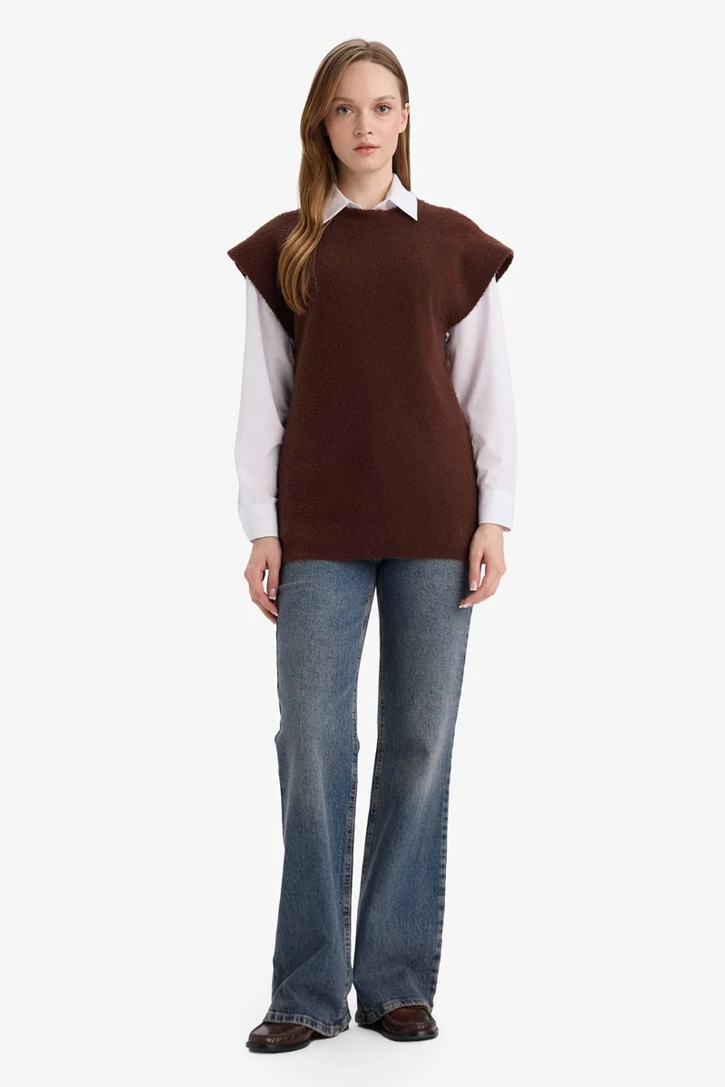 DeFacto Regular Fit Crew Neck Knit Vest
