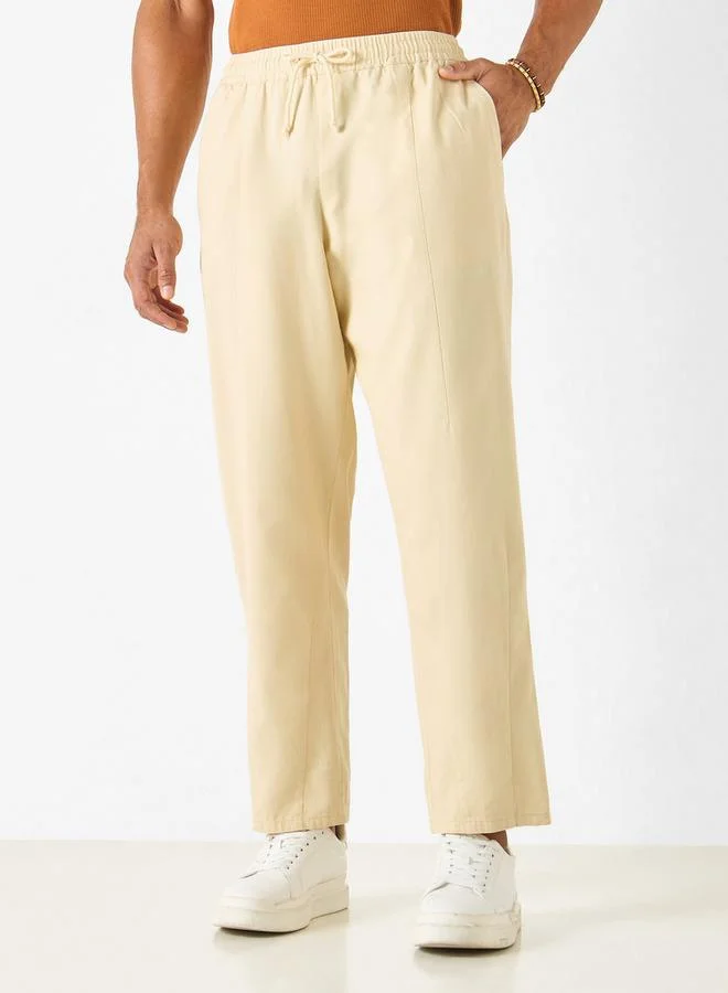 Iconic Solid Flexi Waist Regular Fit Joggers with Drawstring Closure and Pockets