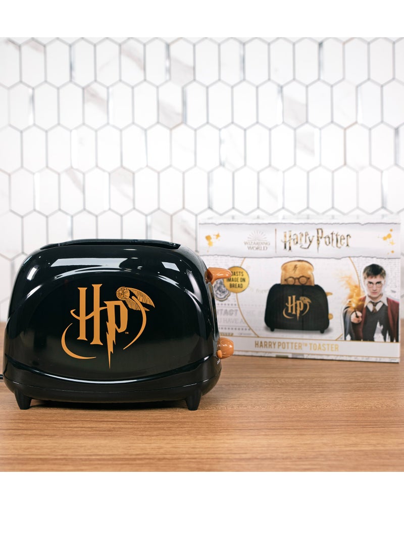 Uncanny Brands - Harry Potter Icon Elite 2 Slice Cool Touch Toaster - Image 1