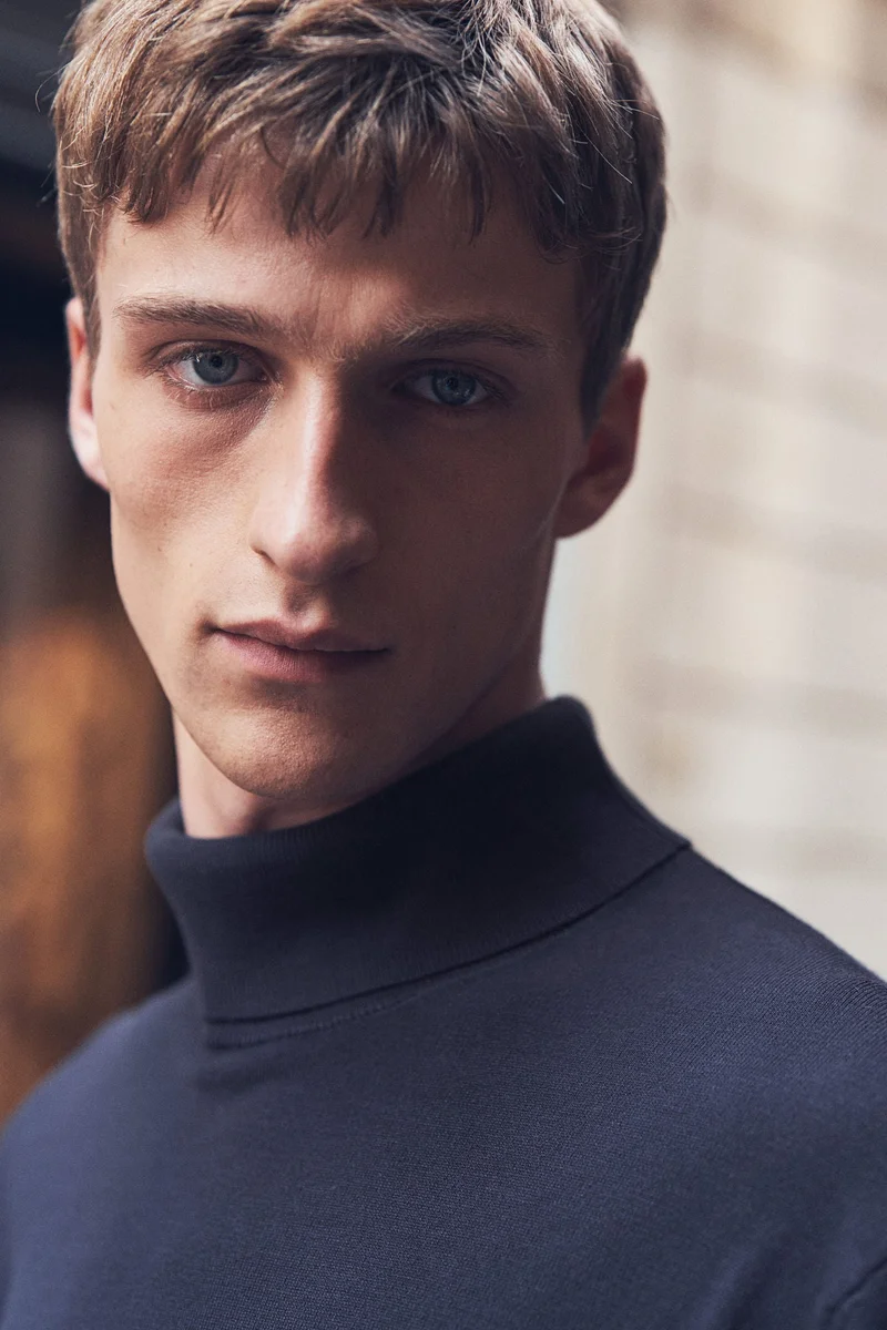 H&M Slim Fit Fine-Knit Polo-Neck Jumper