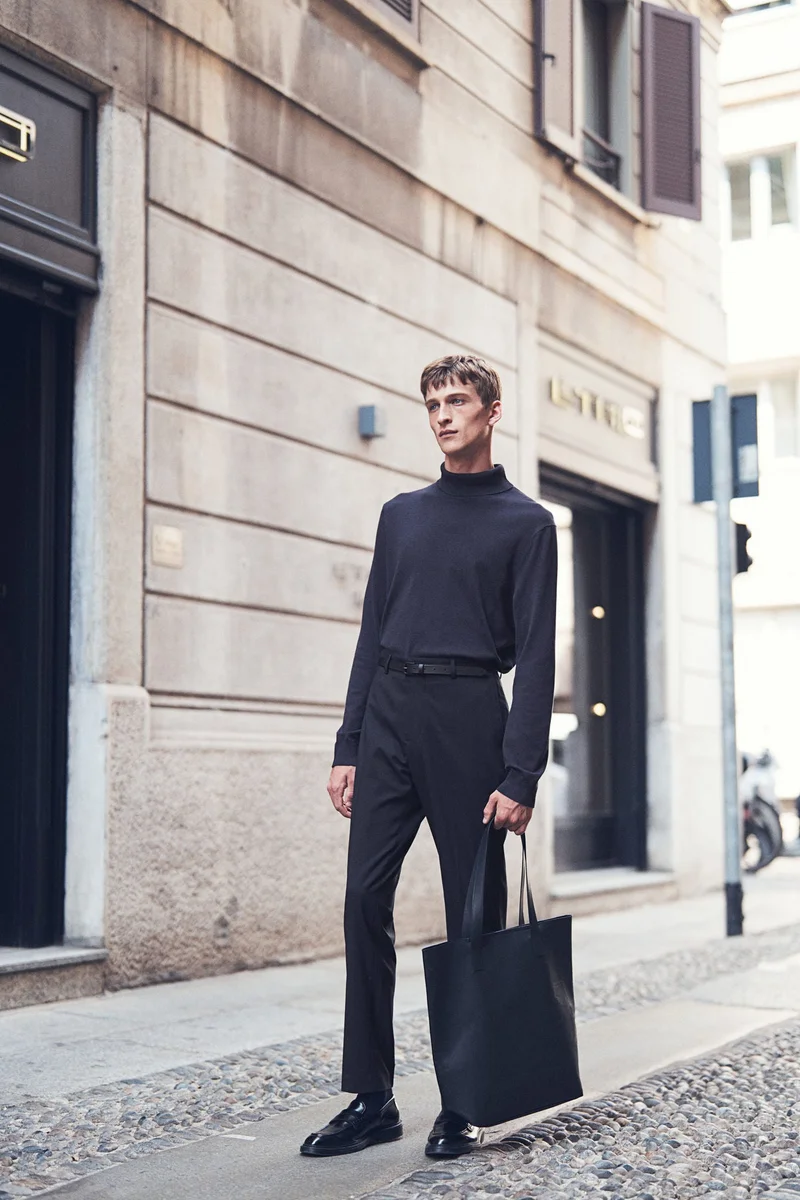 H&M Slim Fit Fine-Knit Polo-Neck Jumper