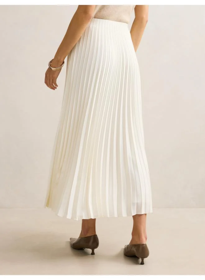 Forever New Yasmin Satin Pleated Skirt