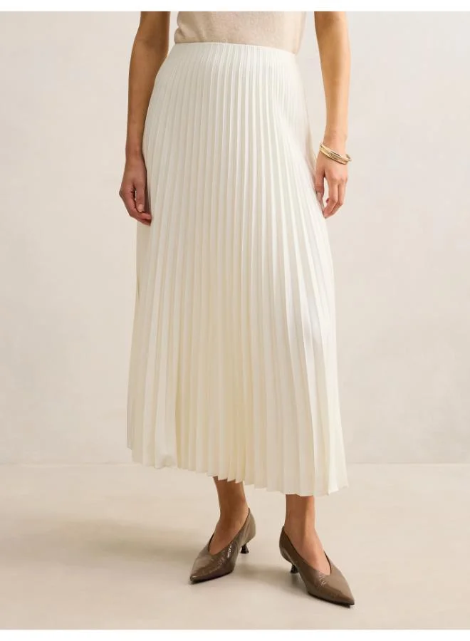 Forever New Yasmin Satin Pleated Skirt