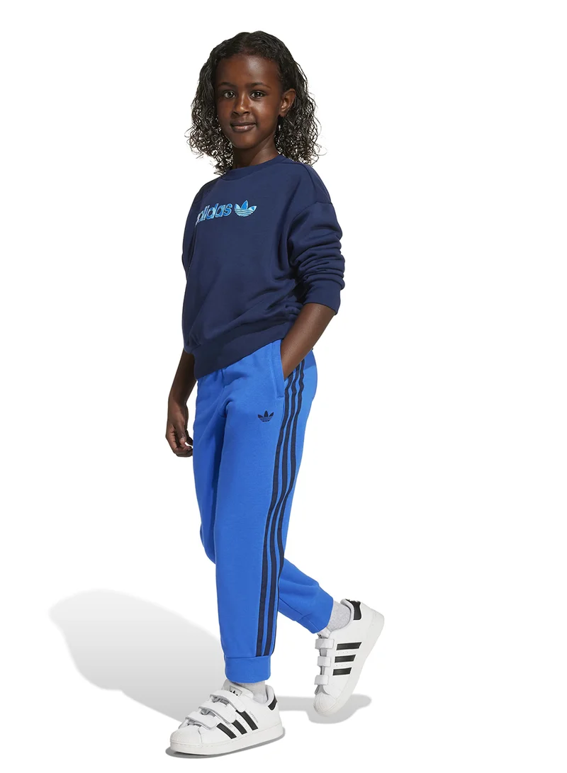 adidas Originals Essential Tracksuit Set