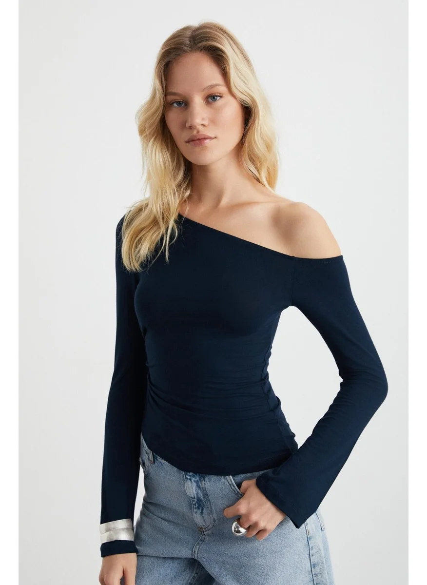 GRIMELANGE Waleska Women's Viscose Boat Neck Slim Fit Navy Blue Blouse