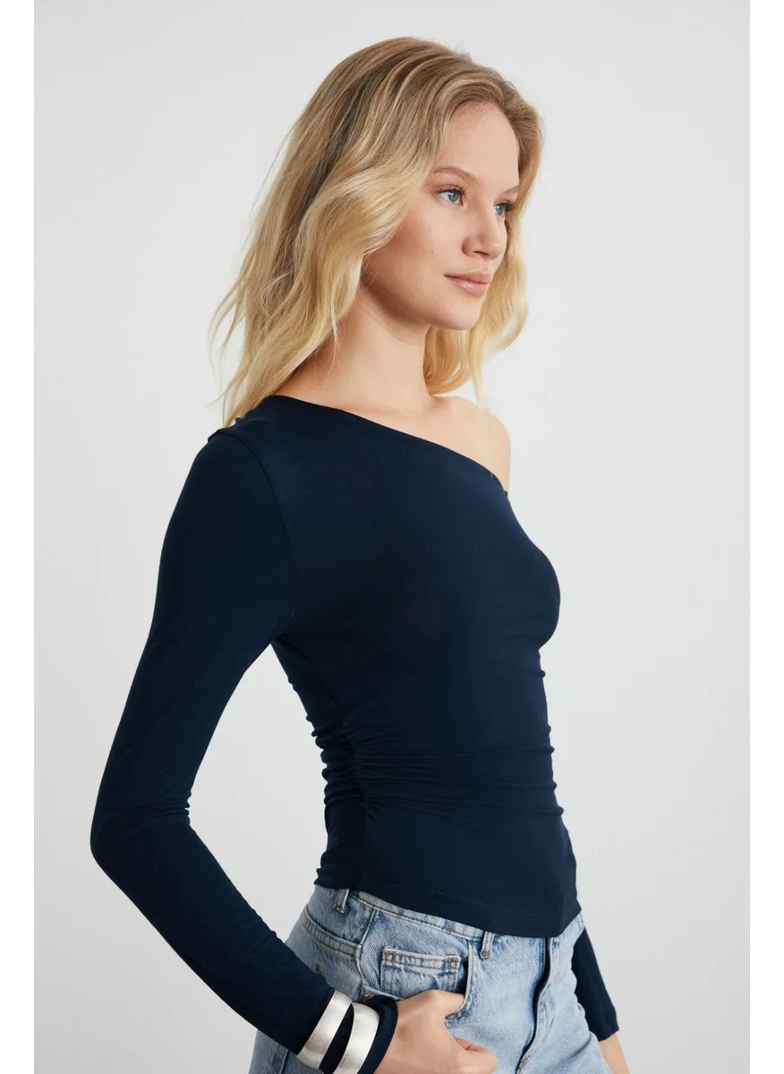 GRIMELANGE Waleska Women's Viscose Boat Neck Slim Fit Navy Blue Blouse