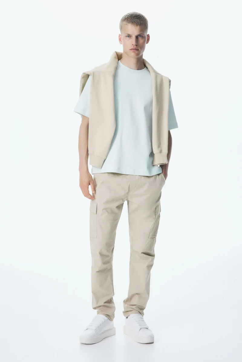 اتش اند ام بنطلون كارغو بقصّة سلِم