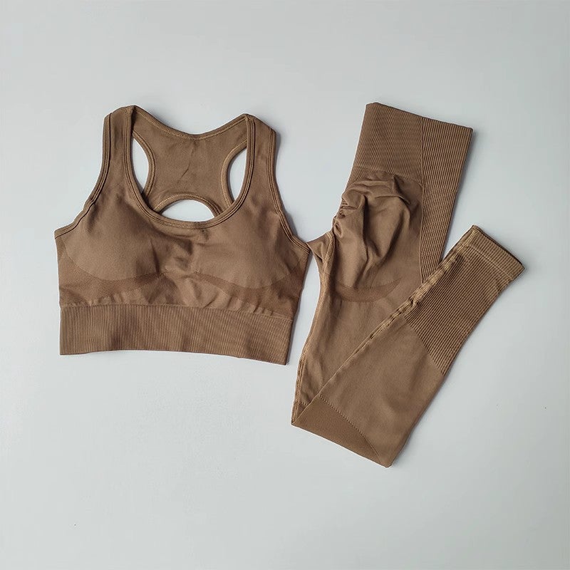 Seamless Womens Sportswear Yoga Fitness Set Orange  - Image 2