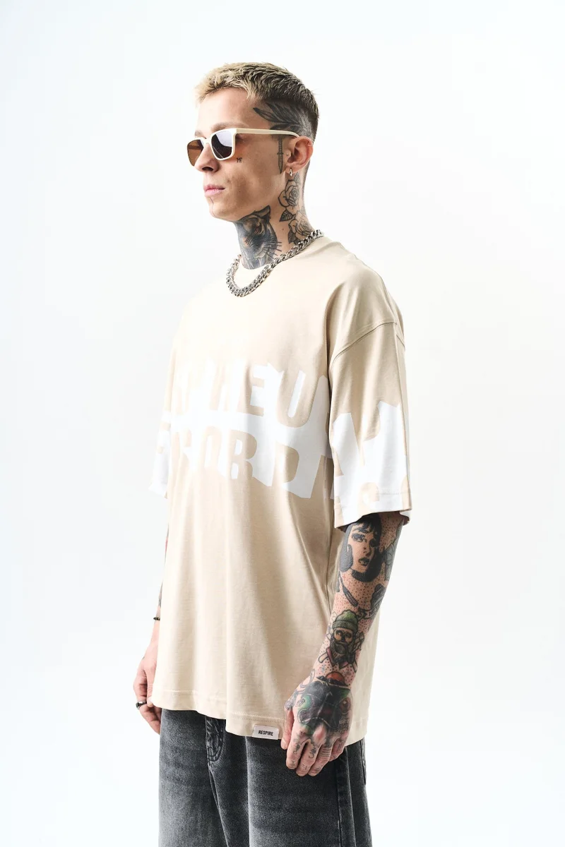 ريسباير تي شيرت رجالي مقاس كبير (Oversize) بطبعة "Orpheus"، بيج