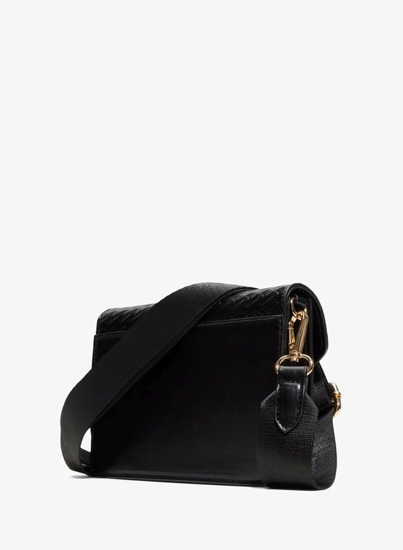 كول ات سبرنج LARISSAA Quilted Flap Crossbody Bag