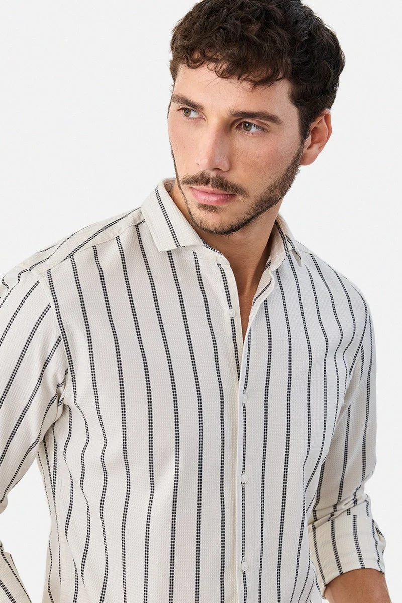 سنيتش قميص قطني مخطط بقصة ضيقة