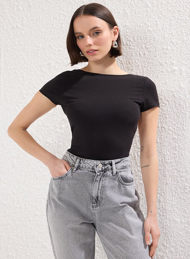 trendyol Black Backless Chest Padded Fitted/Body-Smoothing Knitted Blouse  - Image 1