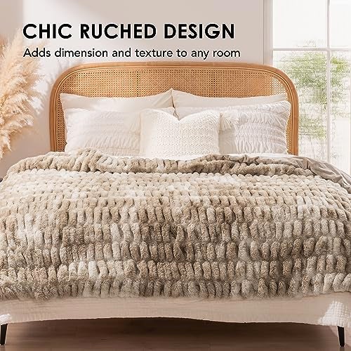 EVERGRACE Luxurious Soft Faux Rabbit Fur Throw Blanket, Cozy Fuzzy Plush Warm Throws for Couch Bed Sofa Chair Home Decor, Ruched Bubble Fluffy Blanket with Reversible Velvet, 50" x 60", Beige - Image 2