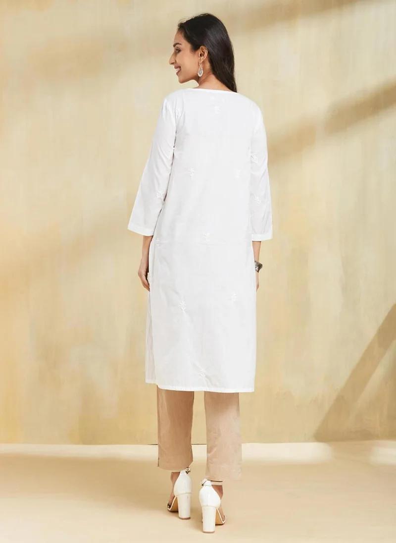Fabindia White Cotton Chikankari Knee Length Kurta