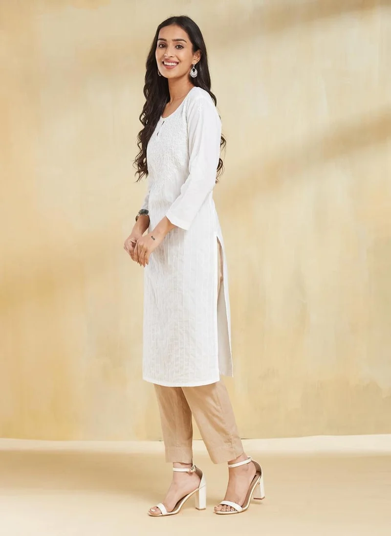 Fabindia White Cotton Chikankari Knee Length Kurta
