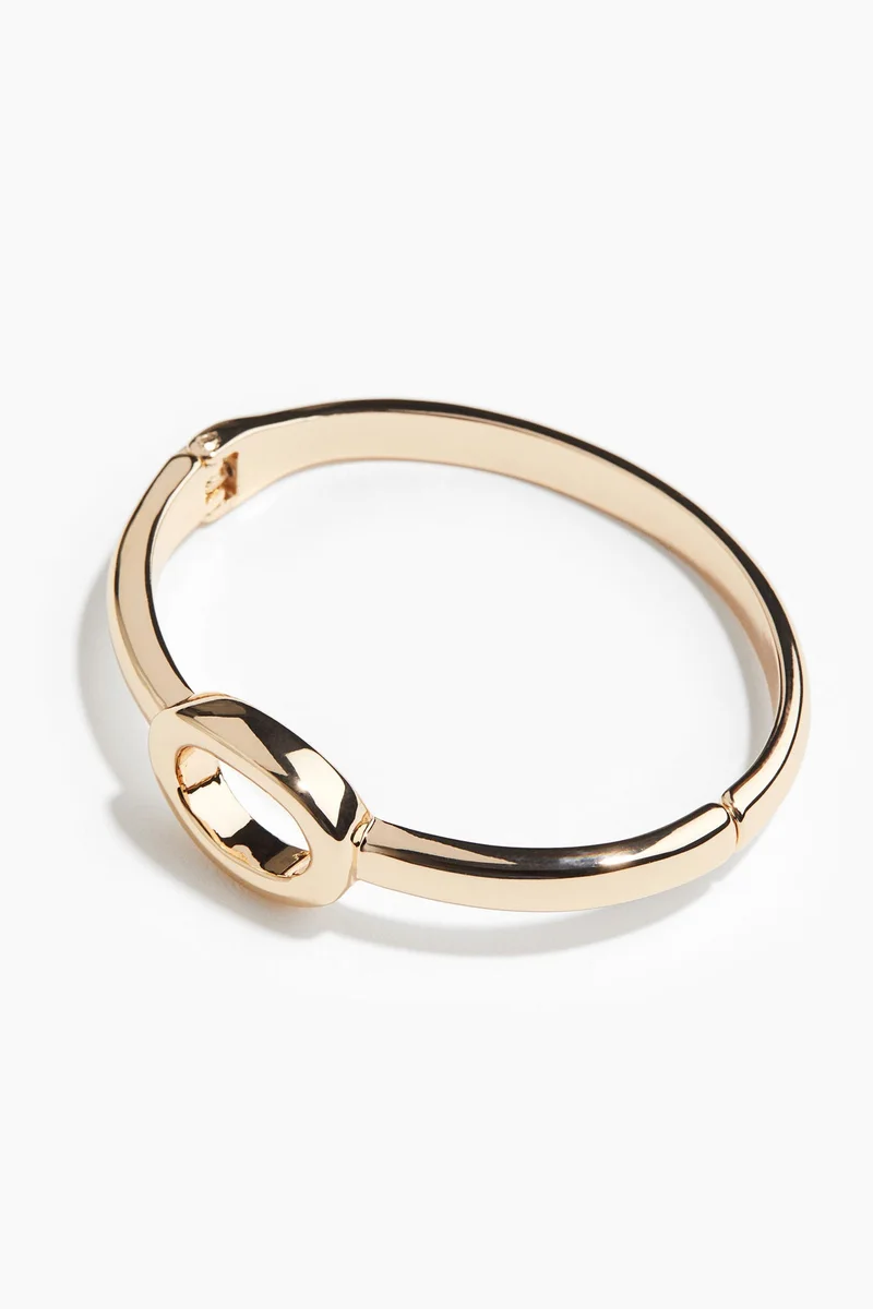 اتش اند ام سوار بتصميم أصفاد