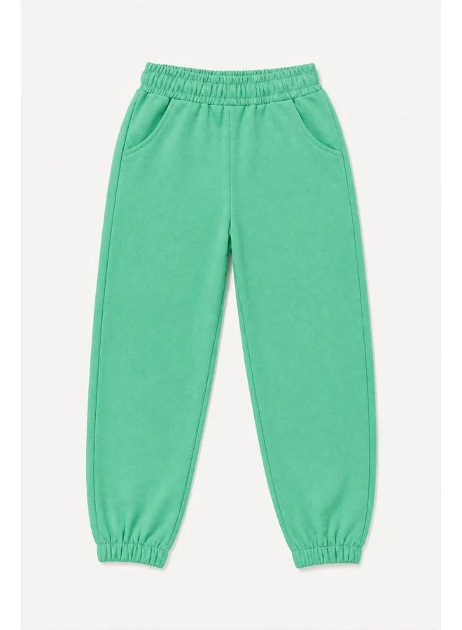Perendi Elastic Comfortable Fit Pocketed Unisex Sweatpants for Boys and Girls.
