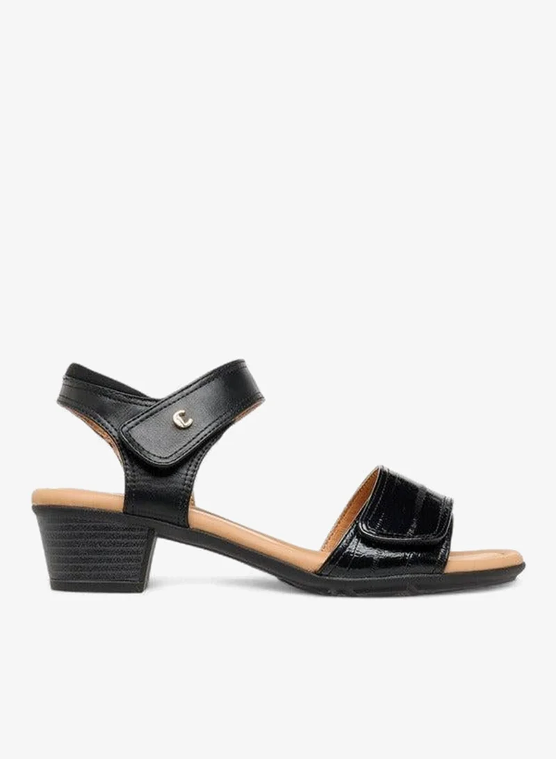 لو كونفورت صنادل نسائية بكعب عريض وإغلاق بشريط لاصق