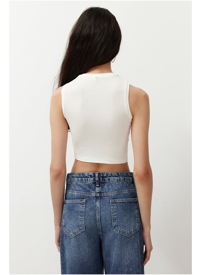 trendyol - White Crew Neck Zero Sleeve Knitted Undershirt TWOSS24AL00058 - Image 1