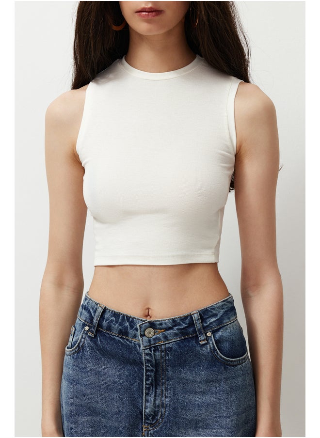 trendyol - White Crew Neck Zero Sleeve Knitted Undershirt TWOSS24AL00058 - Image 1