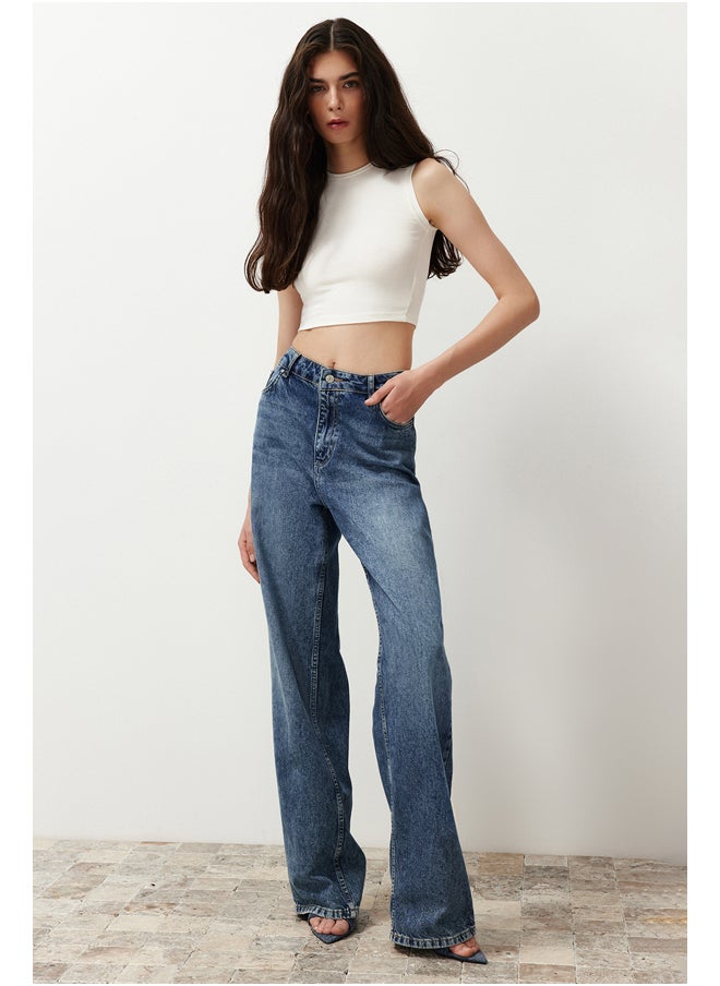trendyol - White Crew Neck Zero Sleeve Knitted Undershirt TWOSS24AL00058 - Image 1