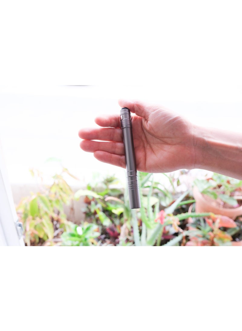 Tarez GP-206 Pen Type Doctor Examination Light Pen Lapel Flashlight Pocket Type  - Image 3