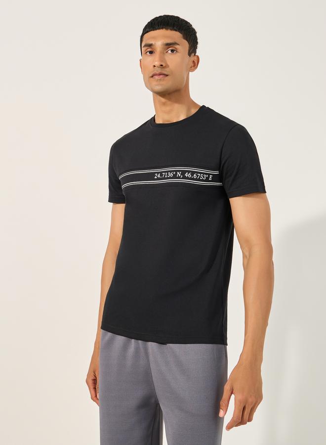 Styli Minimal Print Panelled Regular Fit T-Shirt - Image 1