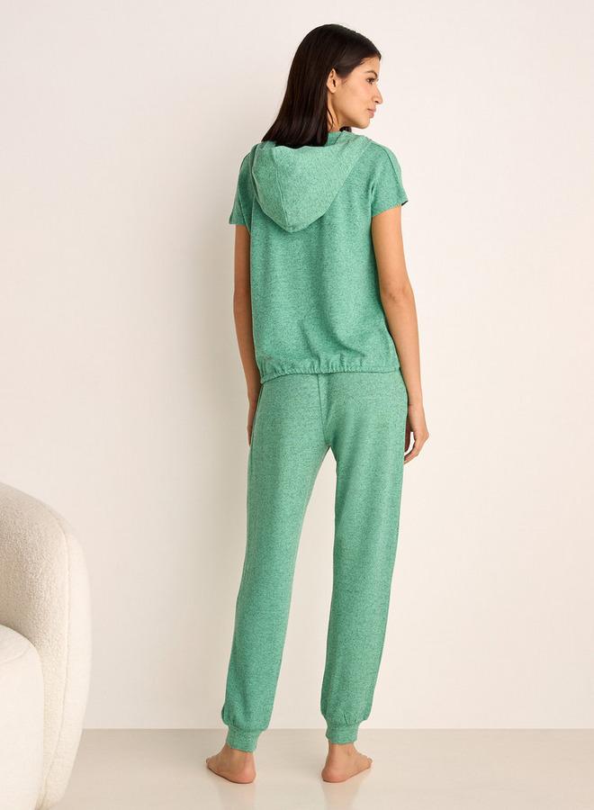 سبلاش فيڤ طقم تي شيرت بغطاء رأس وطبعات شعار وبنطلون رياضي مطاطي - Image 3