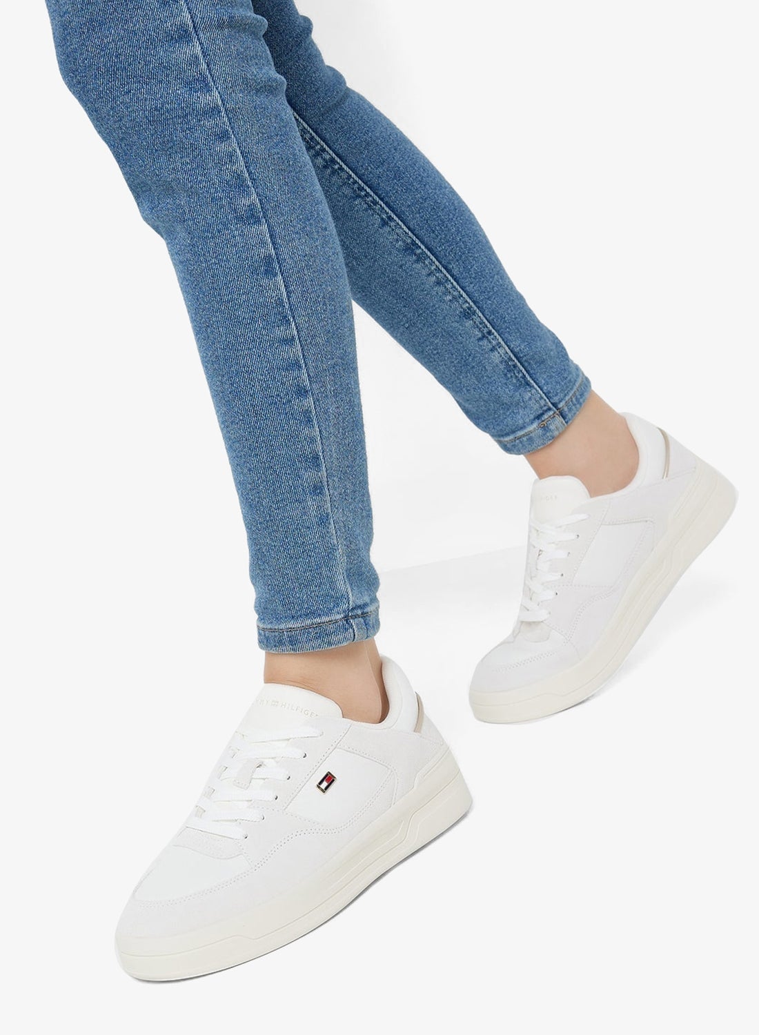 سنيكرز سلة أساسي