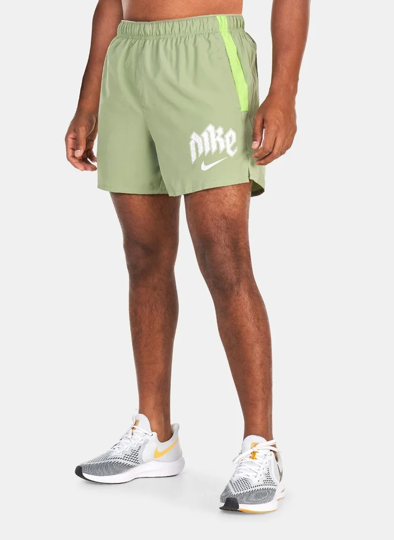 Nike Men's Dri-FIT Run Division Challenger 5-Inch Running Shorts