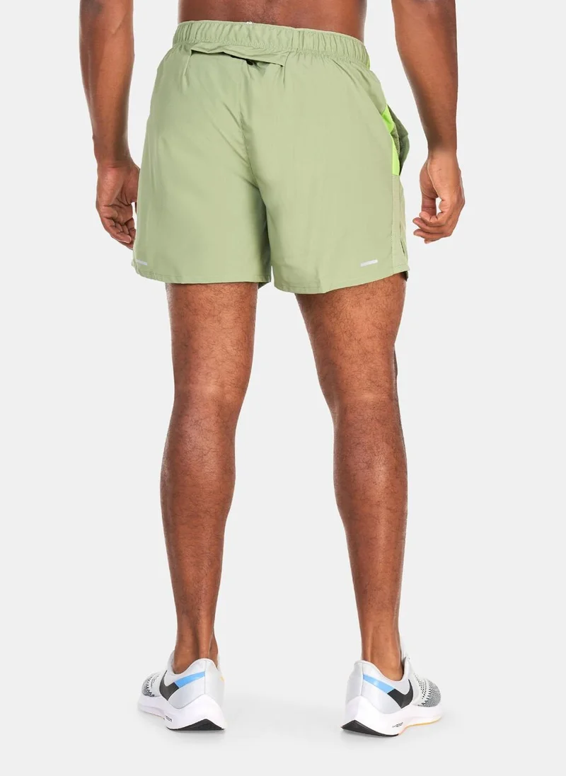 Nike Men's Dri-FIT Run Division Challenger 5-Inch Running Shorts