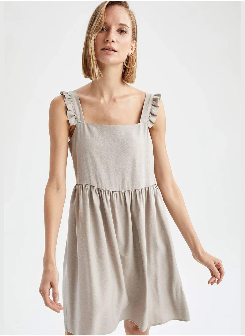 ديفاكتو Relax Fit Frill Detailed Strappy Mini Dress