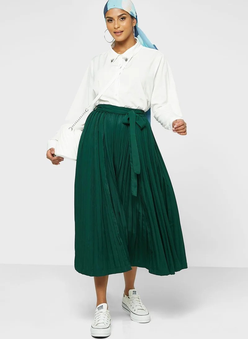 Khizana Belted Pleat Detail Paneled Pants
