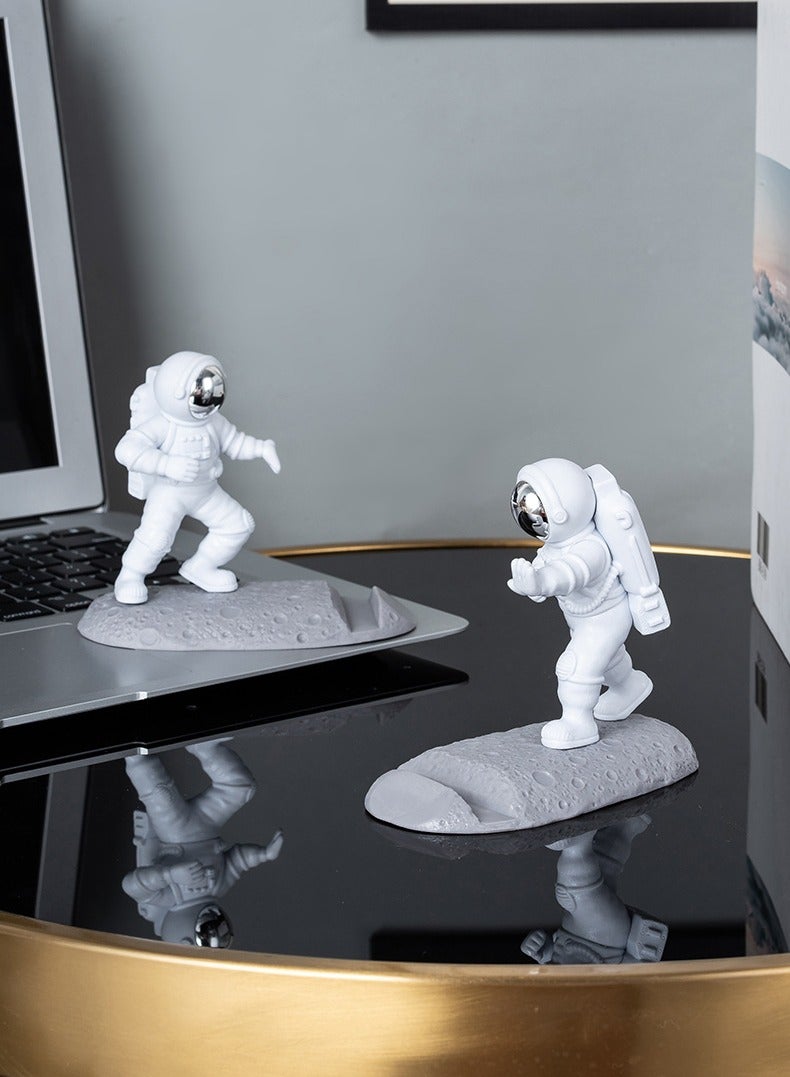 Unique and cute phone stand with astronaut, desktop smartphone stand - Image 2