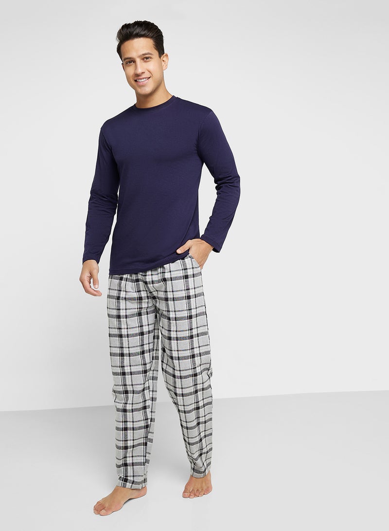 Seventy Five Nightwear T-Shirt & Pants Sets  - Image 5