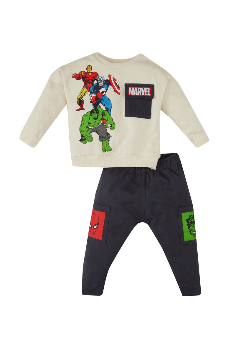 DeFacto Baby Boy Marvel Comics Sweatshirt Sweatpants 2 Piece Set  - Image 2
