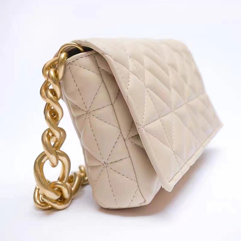 Z Family Bag New Product Small Fragrant Style Quilted Crossbody Thick Chain Large Capacity Embroidered Women'S Bag Versatile Armpit Square Bag - Image 3