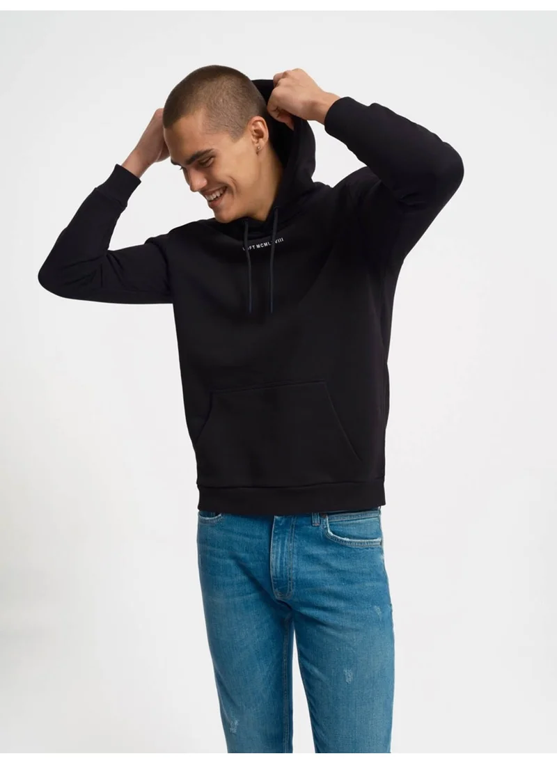 لوفت Men's Sweatshirt Black LF2034269