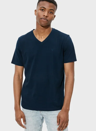 امريكان ايجل Essential V-Neck T-Shirt