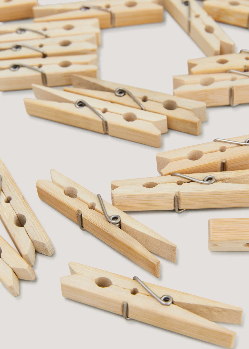 Matalan 24 Wooden Pegs